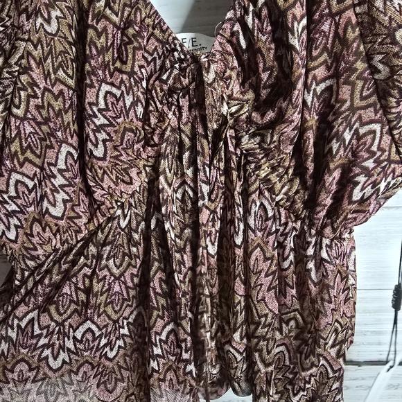 NWT LIFE Love Is For Eternity Womens Crop Top size L - Picture 5 of 5